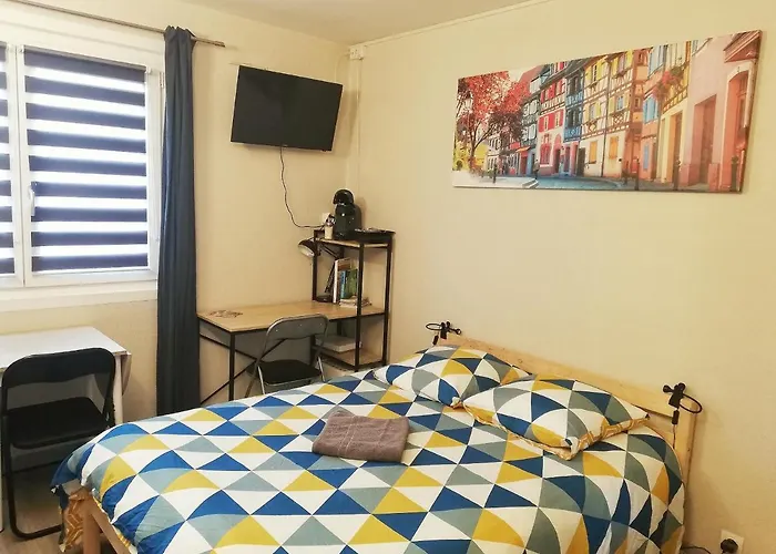 Sleep In - Parking - Centre